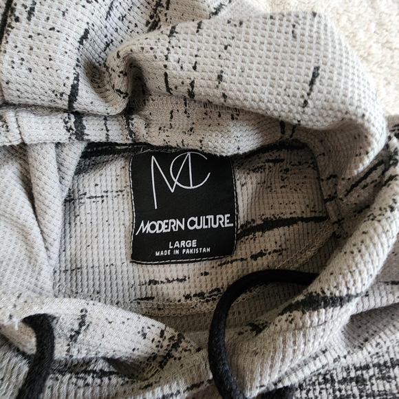 Modern Culture Size Large 100% Cotton Long Sleeve Hoodie Shirt - Picture 6 of 7